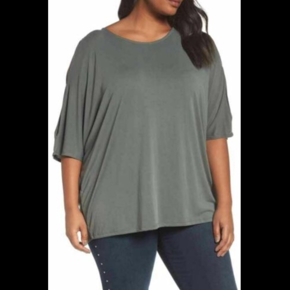 NWT Sejour [ PLUS SZ 2X‎ ] Cutout Sleeve Tee Top in Dark Olive Green - Picture 3 of 12